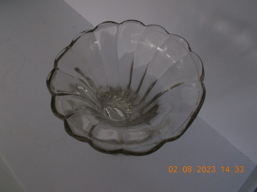 MCM 1950s Heisey Clear Glass Warwick Cornucopia Horn Vase 7 '' tall - Picture 5 of 7