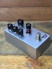 Silver Squeeze Compressor - Might Be Famous Compression Effect Pedal for Guitar