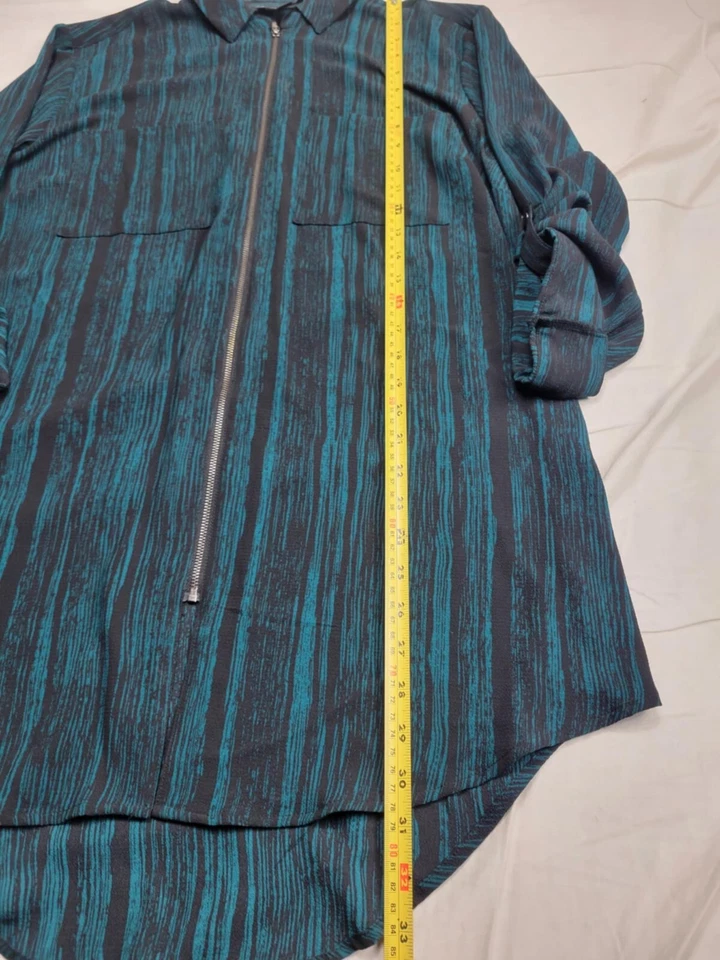 Rock & Republic Blouse Women's Size Large Striped Zipper Front Dark Academia - Image 3 of 4