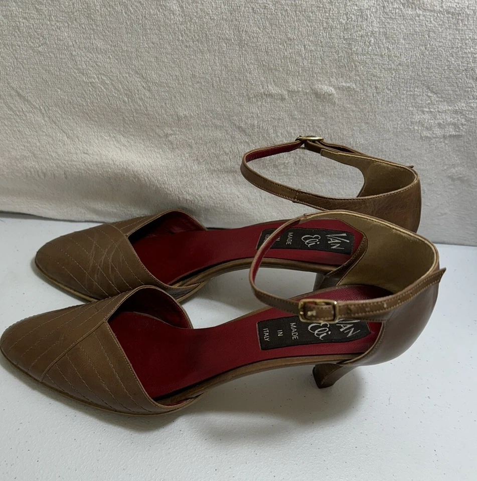 Van ELi Shoes 9N Dress 2.5”Heel, Designer, Ankle Strap Made In Italy Flaw - Image 2 of 4