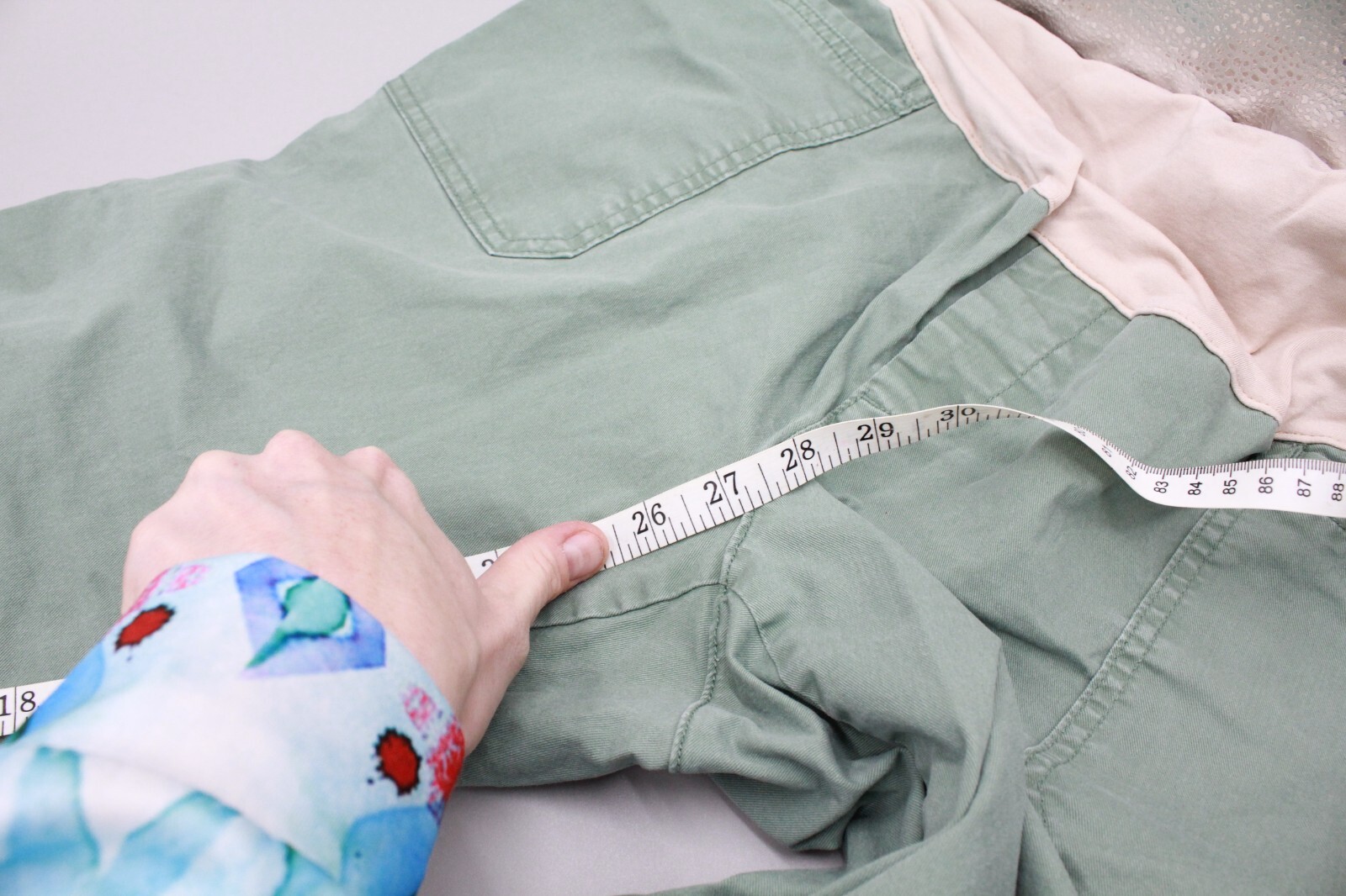 Old Navy Maternity Pixie Full Panel Cropped Pants… - image 7