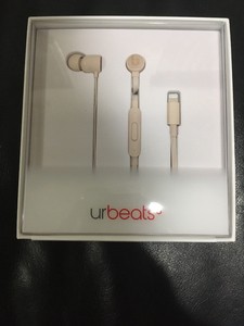 apple beats urbeats3