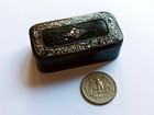 Boîte à tabac ancienne en laque incrustation de nacre antique tobacco snuff box