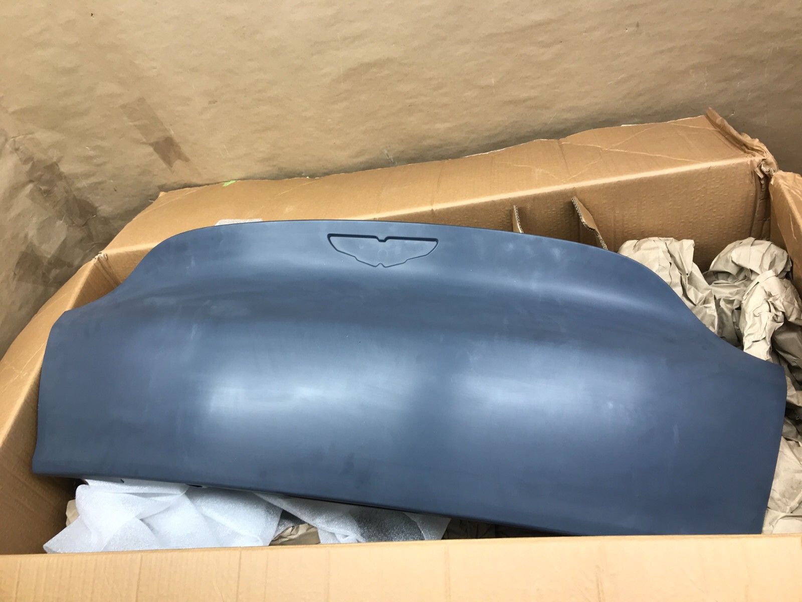 New Genuine 2020 2021 2022 2023 Aston Martin DBX Trunk Lid Tailgate Luggage OEM