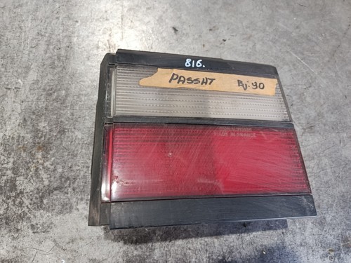 Original VW Passat 35i Variant Rückleuchte Rücklicht rechts innen 333945108