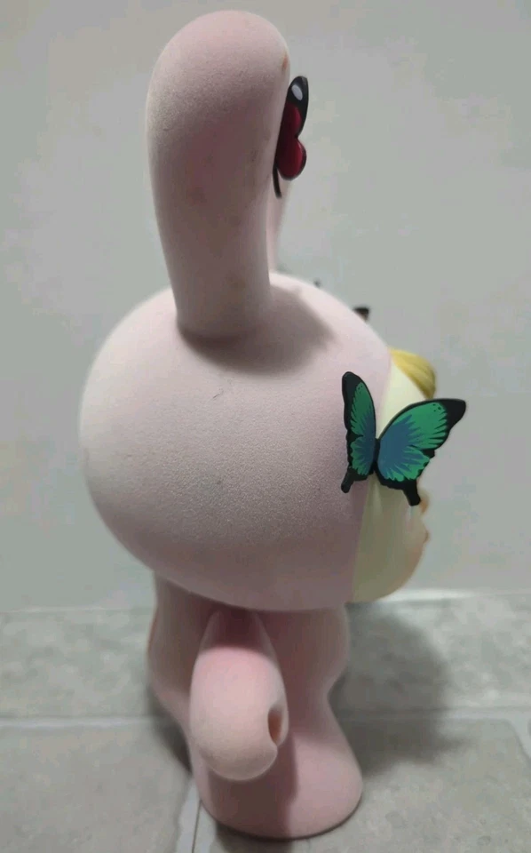 Figura Vinilo Kidrobot Mab Graves Dreamer Dunny Flocado 8 Pulgadas (LE 1000) Rosa Foto 4 de 4