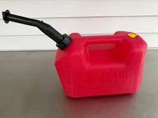 Blitz Gas Can Model 11815 - 2.8 oz.  Gallon Capacity Made in USA     #3109