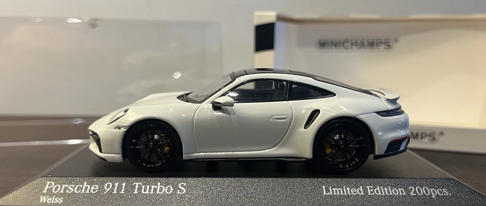 Porsche 911 Turbo S 992 Minichamps 1 43 White Weiss, Black Wheels! 1 Of 200!Rare - Immagine 3 di 4