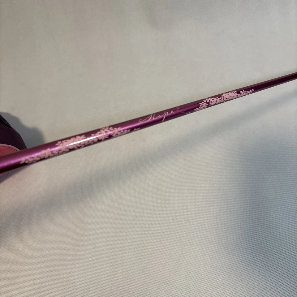 Club de Golf Wilson Hope 1 Madera - Conciencia del Cáncer de Mama Edición Cinta Rosa Derecha Foto 4 de 4