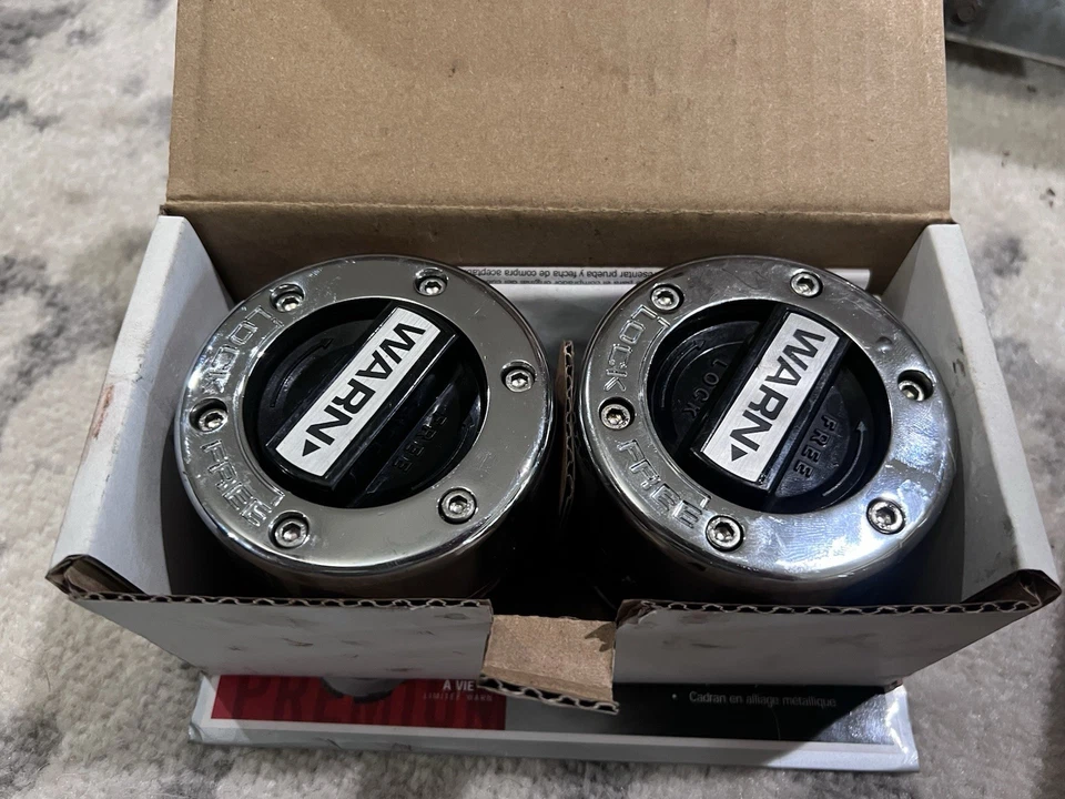 Cuadro de instrumentos Ford Bronco 1980-1986 con bisel y piezas adicionales Foto 3 de 4