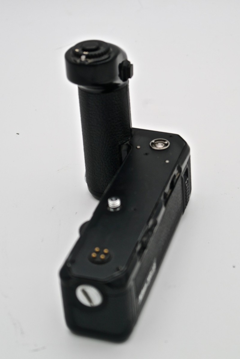 Nikon FM+MD-12セット Nikon FM Camera with MD-12 Motor Drive | Blue Moon Camera