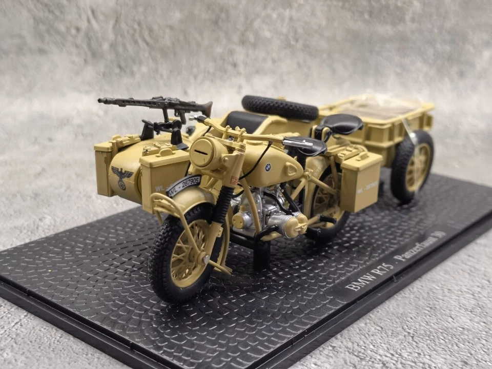 1/24 WWII German R75 Motorcycle Changjiang 750 Prototype Model - Image 2 of 4