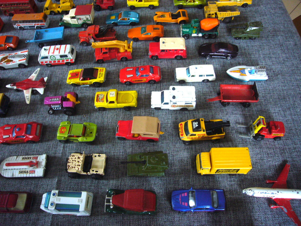 Matchbox Superfast huge job lot collection cars trucks etc, most made