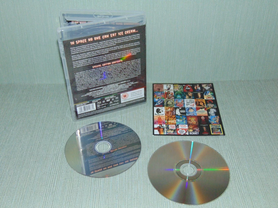 Killer Klowns Clowns From Outer Space Blu-ray & DVD Set Arrow Video UK Region B - Image 2 of 3