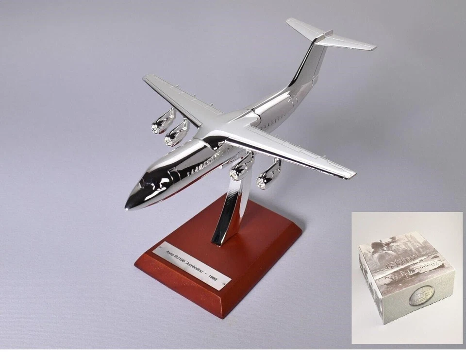 neun (9) ATLAS  Flugzeuge Silver Edition in OVP, M:  1 : 200 - Bild 3 von 4