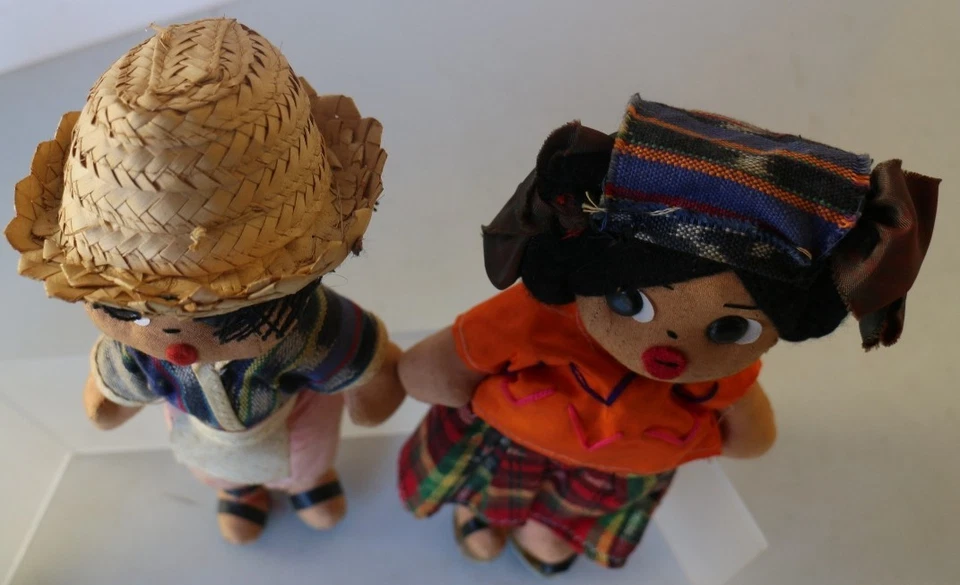 Vecchie due grandi bambole in stoffa pannolenci – anni 60 - Immagine 3 di 4