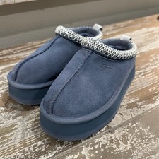 UGG Tazz Platform (Tasman braid + platform sole) in navy / evening blue. Size 5