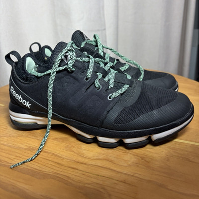 Reebok Men s Low Top Lace-Up Athletic Sneaker Black/Green Rubber Outsole 023501