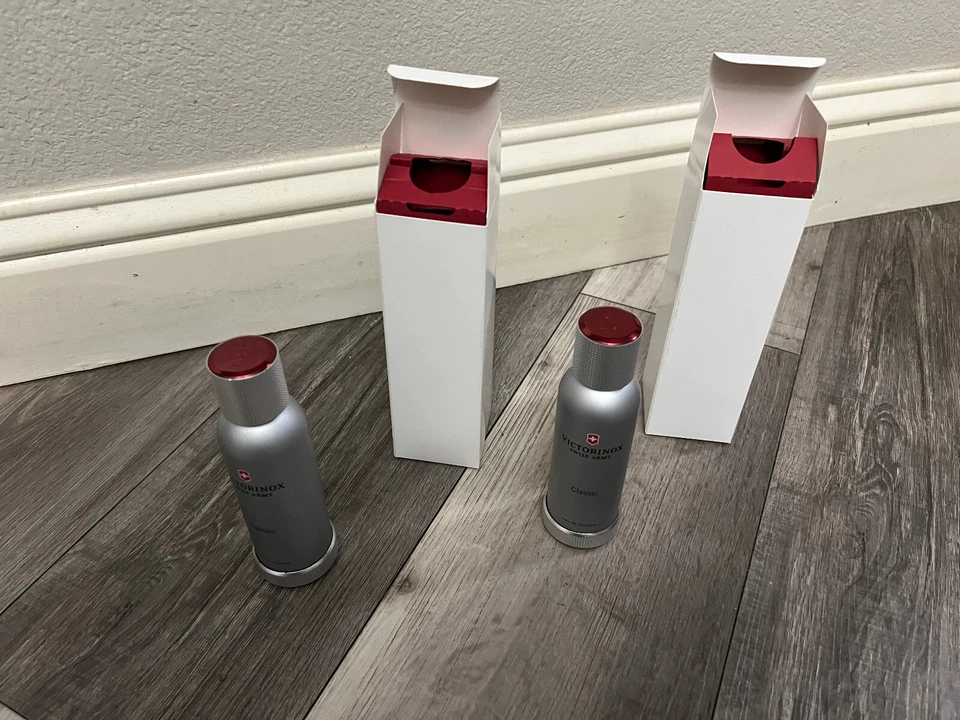 Lote de 2 colonia Victorinox Swiss Army Classic para hombre EDT 3.3 / 3.4 oz nueva Foto 3 de 4