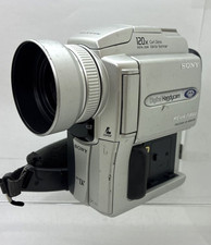 Sony DCR-PC110 Digital Handycam Camcorder MiniDV Carl Zeiss Lens NightShot NTSC