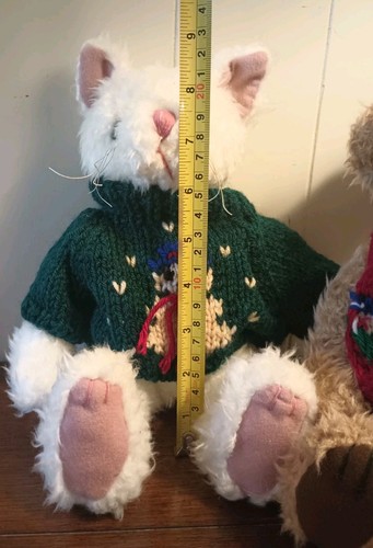 Vtg Gibson Greetings Holiday Pair Cat And Bear Plush Knit Sweater Scarf Hat 1996 - Picture 6 of 11