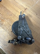 (OR2) Ancien moteur de Gramophone Phono