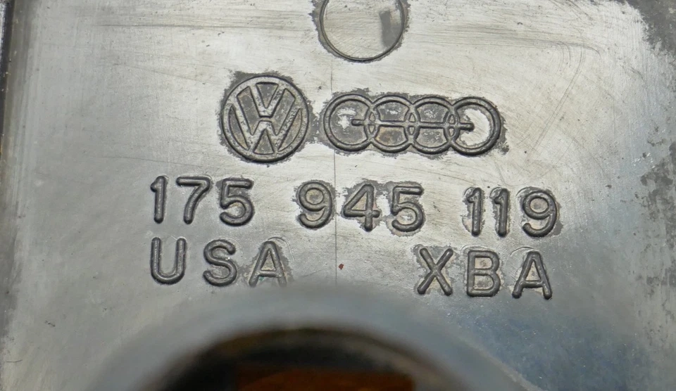 Juego de luces de señalización laterales para guardabarros delantero 79-84 VW Rabbit MK1 - OEM - 175 945 119 Foto 3 de 3