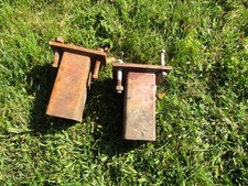 2 CASE IH FIELD CULTIVATOR EXTENSION 3"X4" 7"