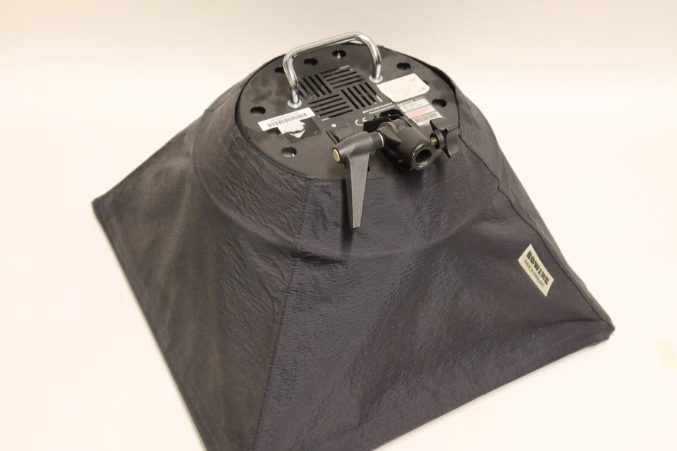 Bowens BW-3200 9 Lite.  For Studio Photography or Videography - Image 3 of 4