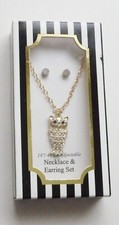 Owl Pendant Necklace  Stud Earring Set Gold Tone New