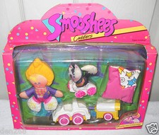 8825 NRFB Vintage Fisher Price Smooshees Cuddlers Kathy Kittycamp