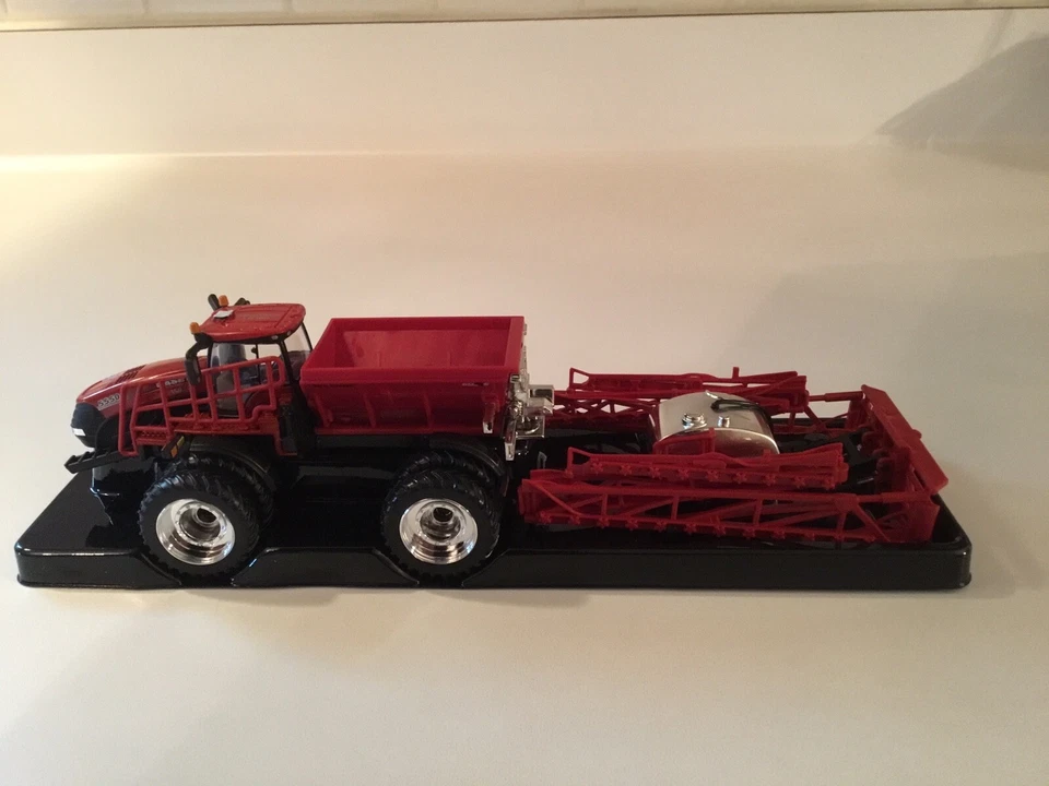 1:64 Case IH Trident 5550 Combination Applicator - Special Edition - Image 3 of 4