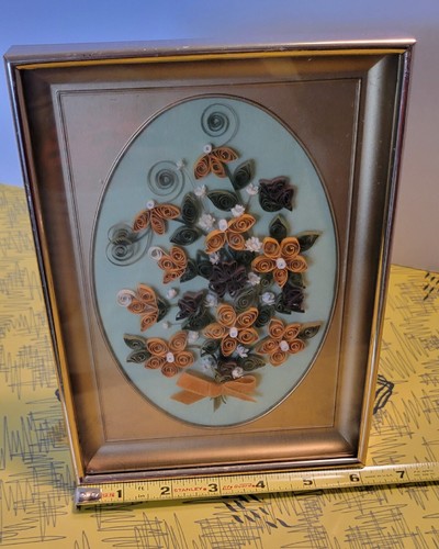 Vintage 3D 80s Paper Art Quilling Flowers Floral Picture. Please see photos. 