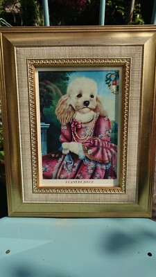 Brillanter I CANI DI JOYCE vergoldeter glasierter gerahmter Damenpudel im historischen Kostümkleid