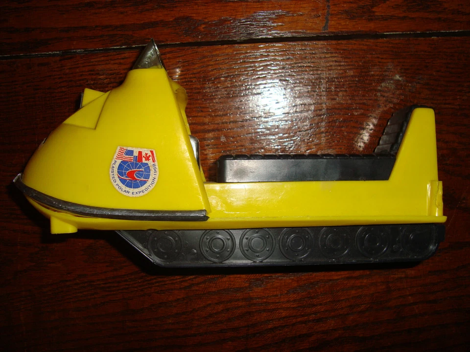 DE COLECCIÓN 1968 AURORA PROCESADA, MAL HECHA EN EE. UU. MOTO DE NIEVE JUGUETE SKI BOB ¡RARO! Foto 3 de 4