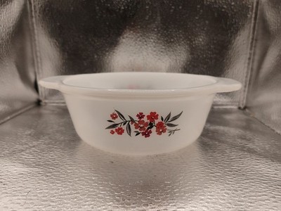 Fire King Primrose Milk Glass 1 Pint Round Casserole Dish 5.25'' Bowl Floral Vtg