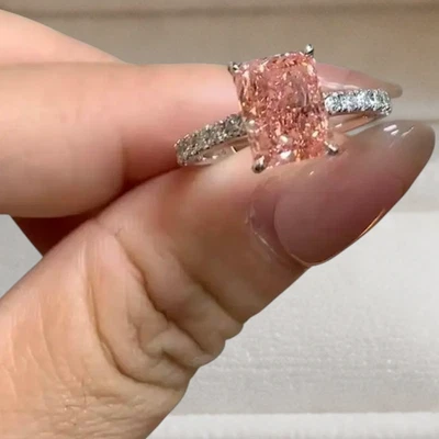 18K White Gold IGI Lab Grown Fancy Intense Pink Diamond Ring 3.35 CT Radiant Cut - Image 1 of 4