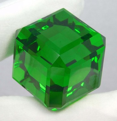 Natural 273.60 Ct Green Peridot Cube Cut Loose Gemstone Certified Top Quality