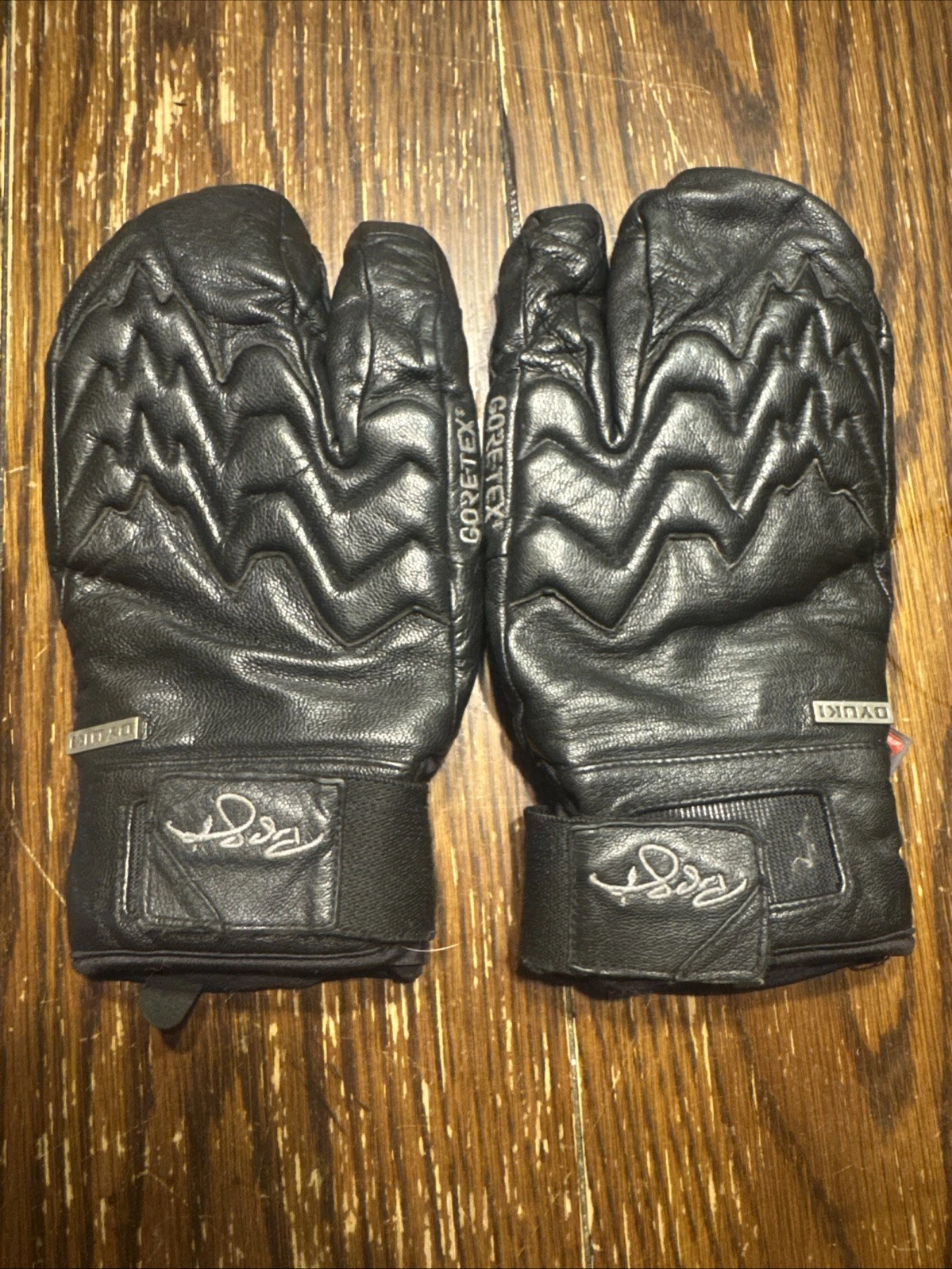 Oyuki Pep Black Leather Gore-Tex 3 Finger Trigger Mittens Gloves Size M