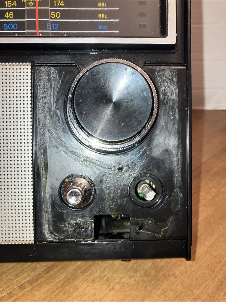 Realistic Patrolman Radio Shack SW-60 6 Band AM FM SW VHF Radio 12-779 ...