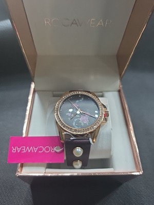 Brand New Original ROCAWEAR Womens Flower Display With Black Leather Band