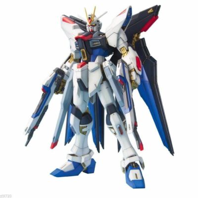 Bandai MG 1/100 ZGMF-X20A GUNDAM STRIKE FREEDOM Model Kit Bandai MG 1/100 ZGMF-X20A GUNDAM STRIKE FREEDOM Model Kit