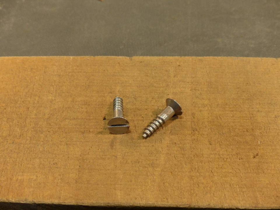 Lot de vis à bois tete fraisée ancien stock quincaillerie 6.5x30  30 pièces - Photo 3/4