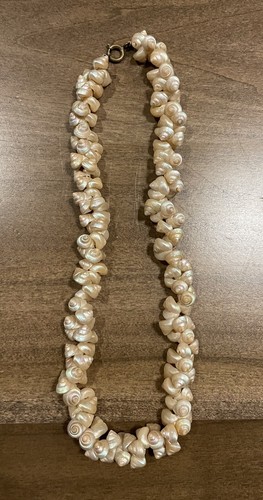 Vintage 1950's Snail Shell Choker Necklace