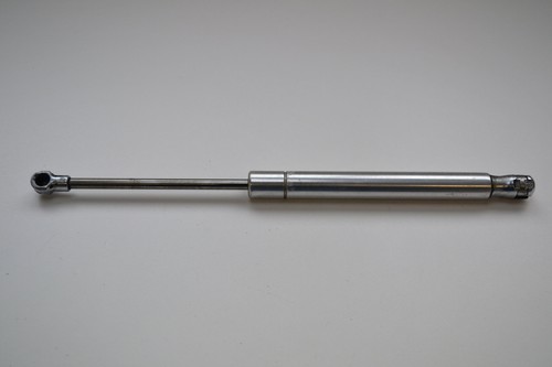 VW Phaeton Heckklappe Gasfeder links 3.0 TDI 3D 2005 RHD 2250948