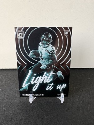 Kenneth Walker III 2022 Optic Rookie Card Light It Up Seahawks *FREE COMB SHIP*