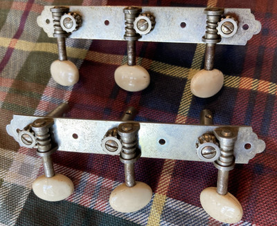 Set of Vintage 1940s Waverly / Harmony 3x3 Plank Tuners, White Buttons