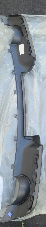 Ford Explorer-Valance 2016 fabricante de equipos originales FB5Z17K835DPTM para corte de enganche de fábrica Foto 4 de 4