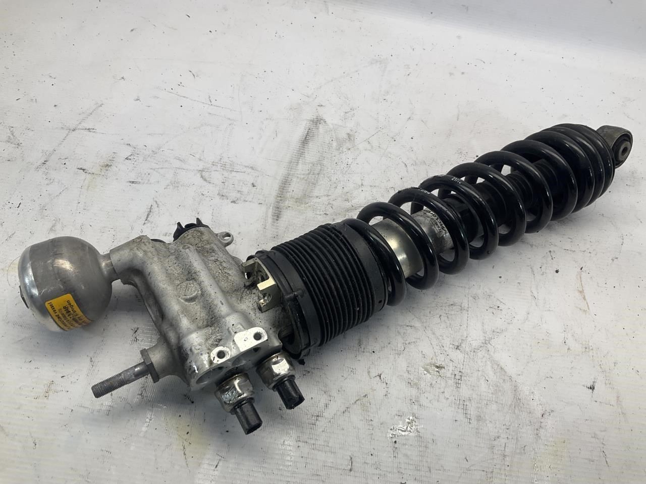 15-21 McLaren 570S Rear Right Shock Absorber T	