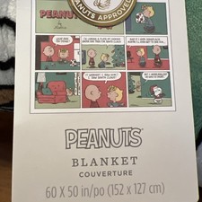 NWT Hallmark Peanuts Snoopy Christmas Comic Strip Fleece Blanket 50x60  2025